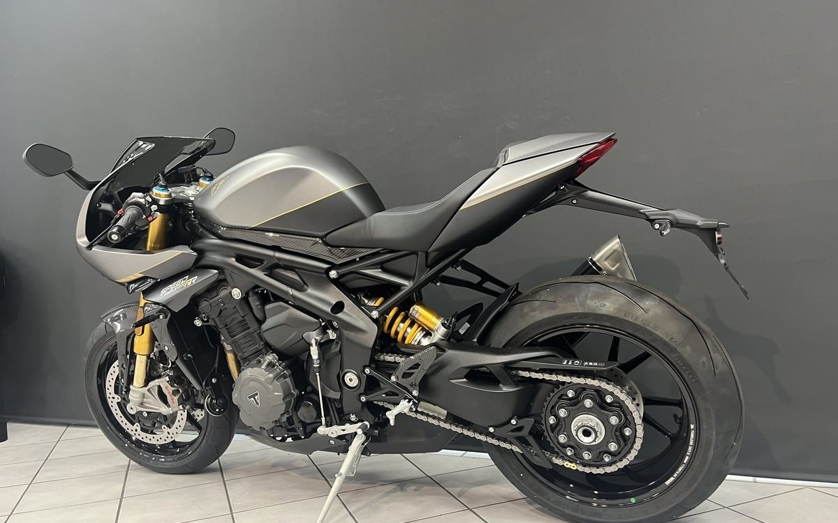 Angebot Triumph Speed Triple 1200 RR Breitling Limited Edition