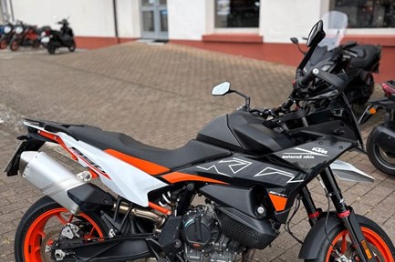 KTM 890 SMT