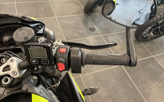 Gebrauchtmotorrad Triumph Street Triple RS - Bild 12