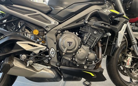 Gebrauchtmotorrad Triumph Street Triple RS - Bild 9