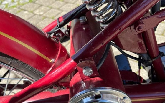 Gebrauchtmotorrad Triumph BDG 125 - Bild 2 Gebrauchtmotorrad Triumph BDG 125 - Bild 2