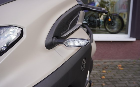 Gebrauchtmotorrad Yamaha Tricity 300 - Bild 11