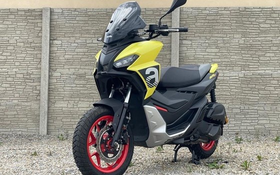 Gebrauchtmotorrad Aprilia SR GT 200 - Bild 3