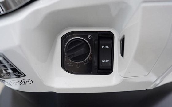 Gebrauchtmotorrad Honda PCX125 - Bild 4