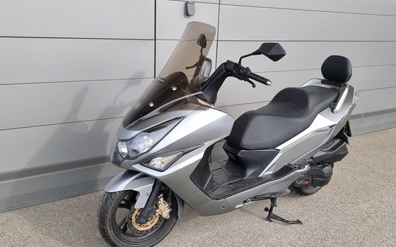 Gebrauchtmotorrad Daelim S3 125 - Bild 4 Gebrauchtmotorrad Daelim S3 125 - Bild 4