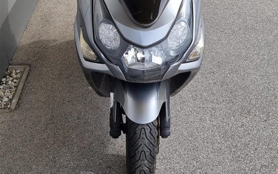 Gebrauchtmotorrad Daelim S3 125 - Bild 7 Gebrauchtmotorrad Daelim S3 125 - Bild 7