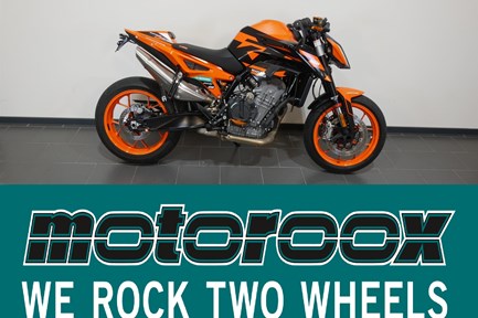 KTM 890 Duke