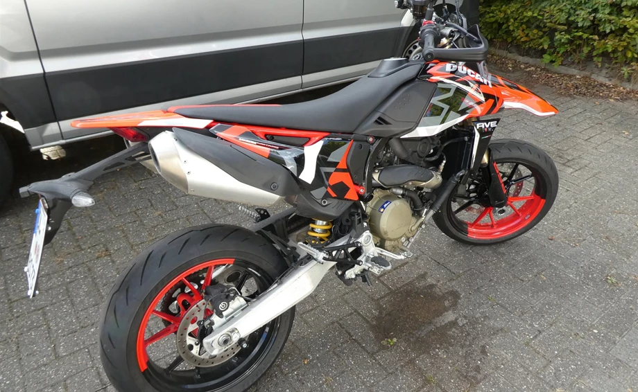 Angebot Ducati Hypermotard 698 Mono RVE Bild 2: Angebot Ducati Hypermotard 698 Mono RVE