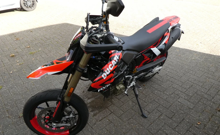 Angebot Ducati Hypermotard 698 Mono RVE Bild 4: Angebot Ducati Hypermotard 698 Mono RVE