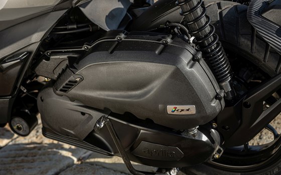 Gebrauchtmotorrad Aprilia SR GT 125 - Bild 8 Gebrauchtmotorrad Aprilia SR GT 125 - Bild 8
