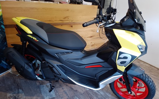 Gebrauchtmotorrad Aprilia SR GT 125 - Bild 3 Gebrauchtmotorrad Aprilia SR GT 125 - Bild 3