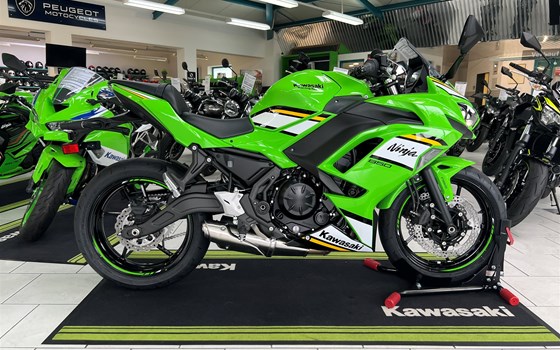 Neufahrzeug Kawasaki Ninja 650 KRT - Bild 1