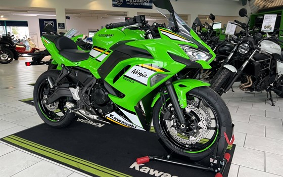 Neufahrzeug Kawasaki Ninja 650 KRT - Bild 3