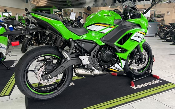 Neufahrzeug Kawasaki Ninja 650 KRT - Bild 4