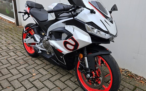 Neufahrzeug Aprilia RS 457 - Bild 6