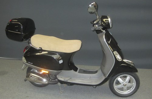 Gebrauchtmotorrad Vespa LX 50 2T