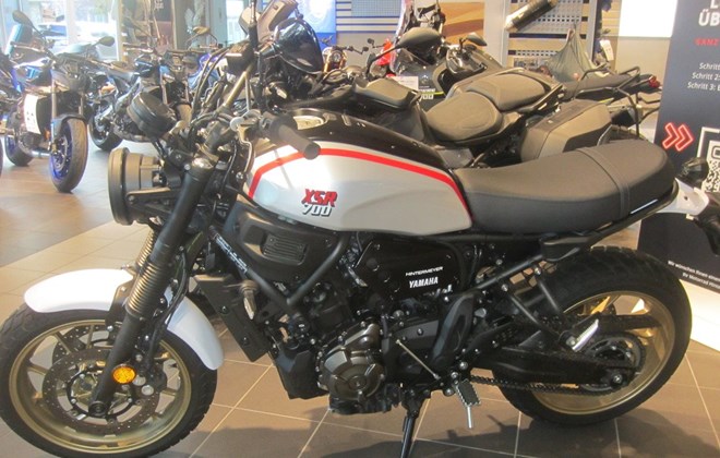 Yamaha XSR700 XTribute