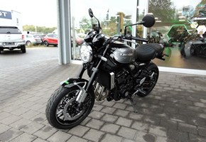 Kawasaki Z900 RS