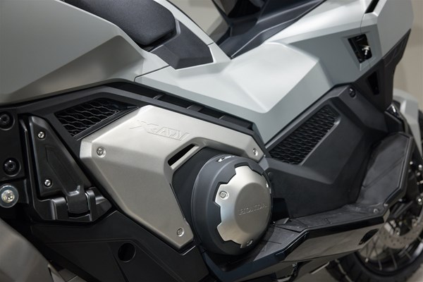 Honda X-ADV (Matt deep mud grey) - Bild 6