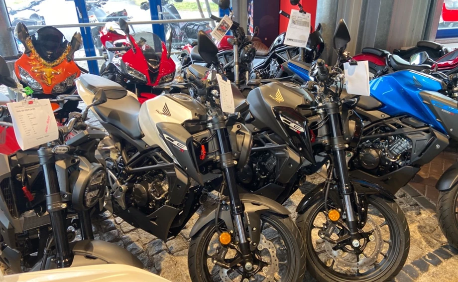 Angebot Honda CB125R Bild 1: Angebot Honda CB125R