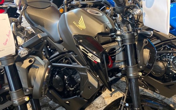 Gebrauchtmotorrad Honda CB125R - Bild 16