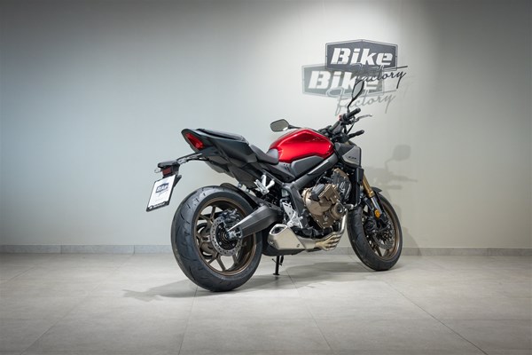 Honda CB650R E-Clutch (rot) - Bild 2