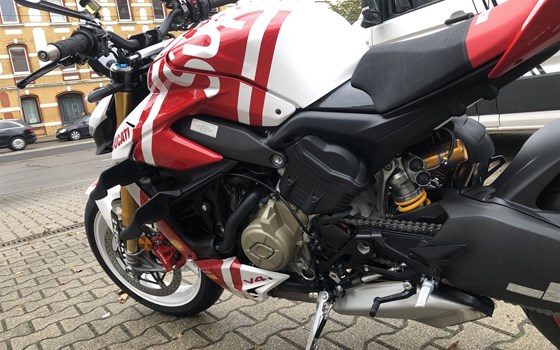 Neufahrzeug Ducati Streetfighter V4 S - Bild 14