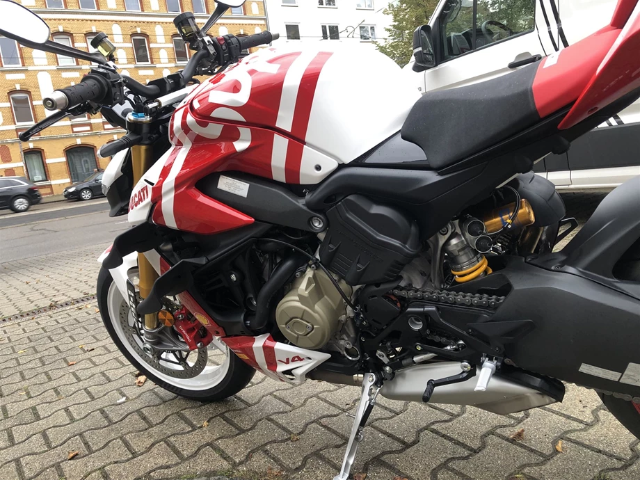 Angebot Ducati Streetfighter V4 S Bild 14: Angebot Ducati Streetfighter V4 S
