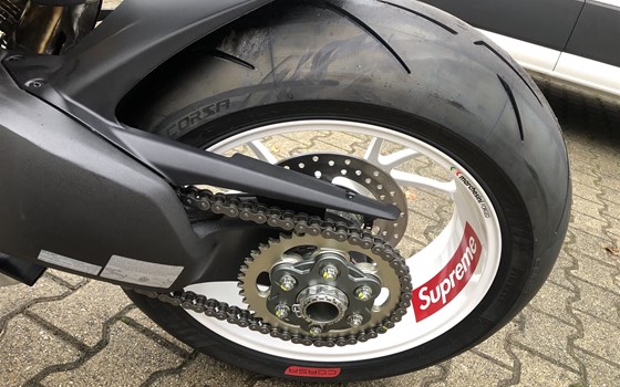 Neufahrzeug Ducati Streetfighter V4 S - Bild 16