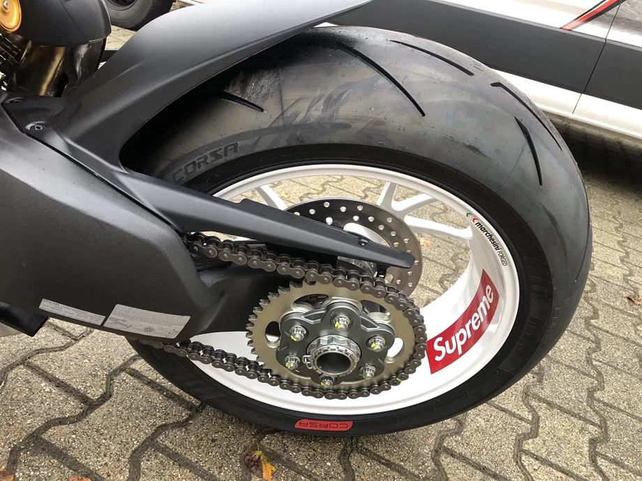 Angebot Ducati Streetfighter V4 S Bild 16: Angebot Ducati Streetfighter V4 S