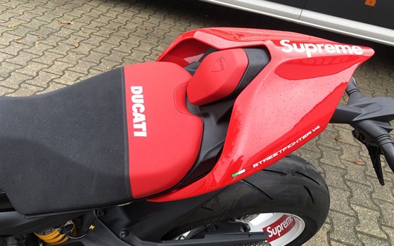 Neufahrzeug Ducati Streetfighter V4 S - Bild 17