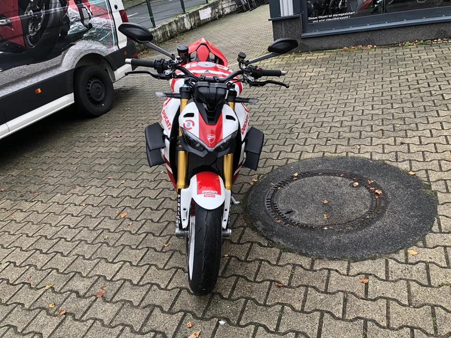 Angebot Ducati Streetfighter V4 S Bild 4: Angebot Ducati Streetfighter V4 S