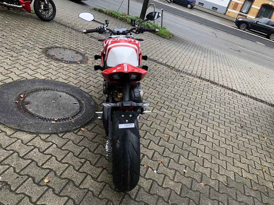 Angebot Ducati Streetfighter V4 S Bild 5: Angebot Ducati Streetfighter V4 S