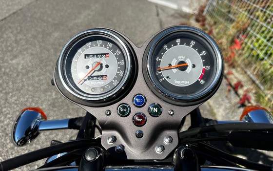 Gebrauchtmotorrad Triumph Bonneville - Bild 5 Gebrauchtmotorrad Triumph Bonneville - Bild 5