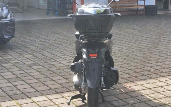 Gebrauchtmotorrad Honda SH350i - Bild 2