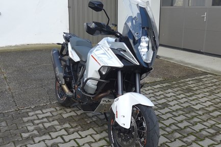 KTM 1290 Super Adventure T