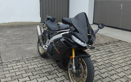 Gebrauchtmotorrad Aprilia RSV 4 Factory - Bild 1