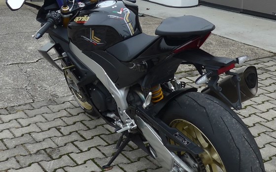 Gebrauchtmotorrad Aprilia RSV 4 Factory - Bild 4