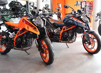 NEUFAHRZEUG KTM 390 Duke