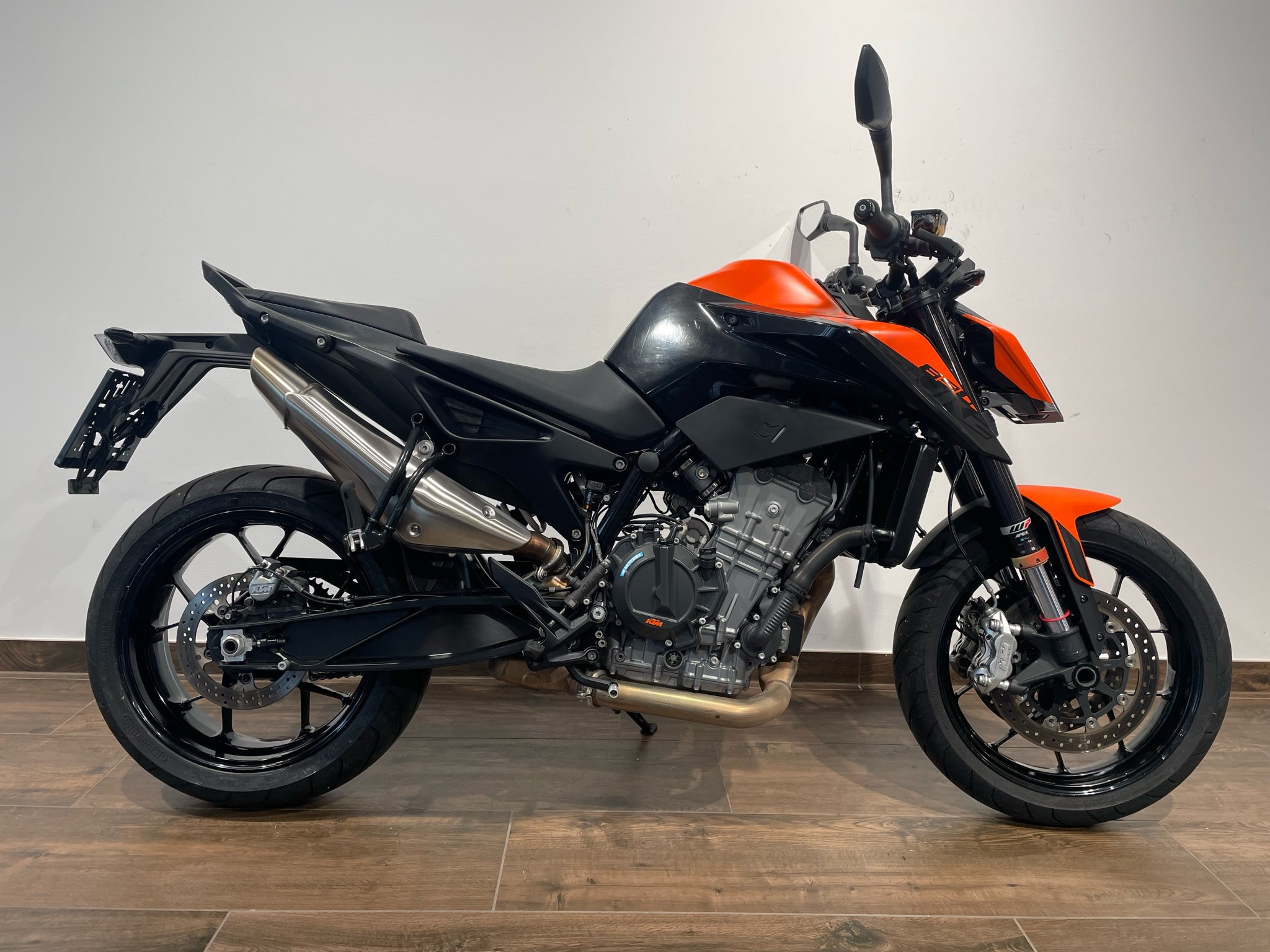 KTM 890 Duke