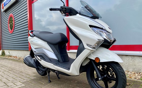 Gebrauchtmotorrad Suzuki Burgman Street 125EX - Bild 2