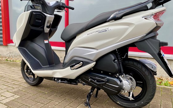 Gebrauchtmotorrad Suzuki Burgman Street 125EX - Bild 4