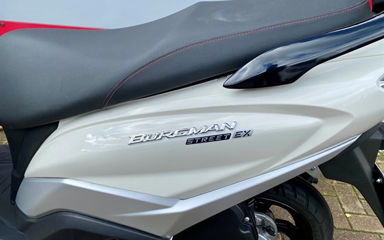 Gebrauchtmotorrad Suzuki Burgman Street 125EX - Bild 9