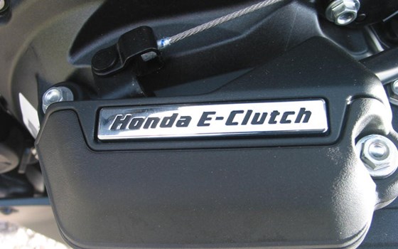 Neufahrzeug Honda CBR650R E-Clutch - Bild 8