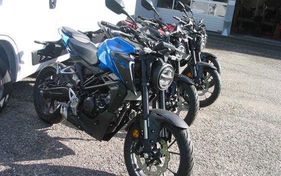 Neufahrzeug Honda CB125R - Bild 2