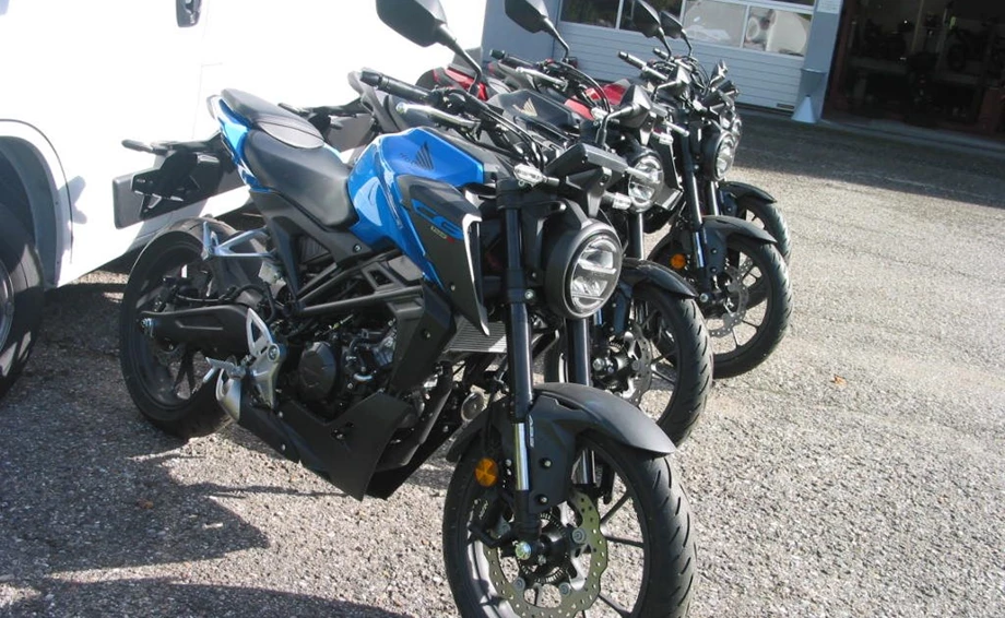 Offer Honda CB125R Bild 2: Offer Honda CB125R