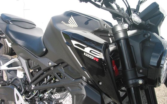Neufahrzeug Honda CB125R - Bild 5