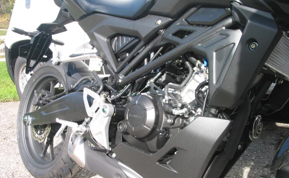 Offer Honda CB125R Bild 8: Offer Honda CB125R