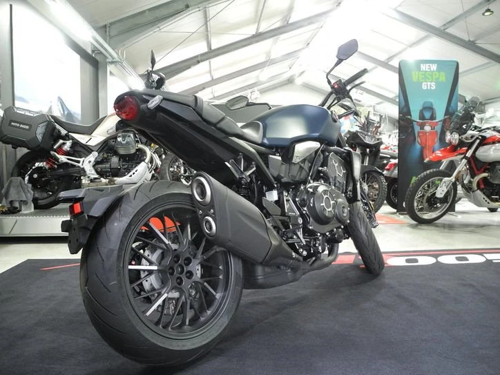 Angebot Honda CB1000R Black Edition Bild 7: Angebot Honda CB1000R Black Edition