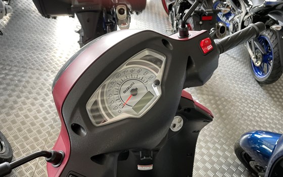 Gebrauchtmotorrad Suzuki Address 125 - Bild 8